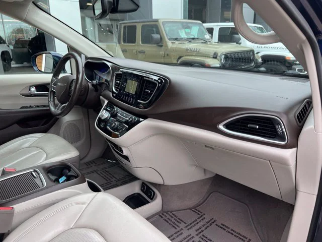 Used 2018 Blue Chrysler Touring L Plus image 28