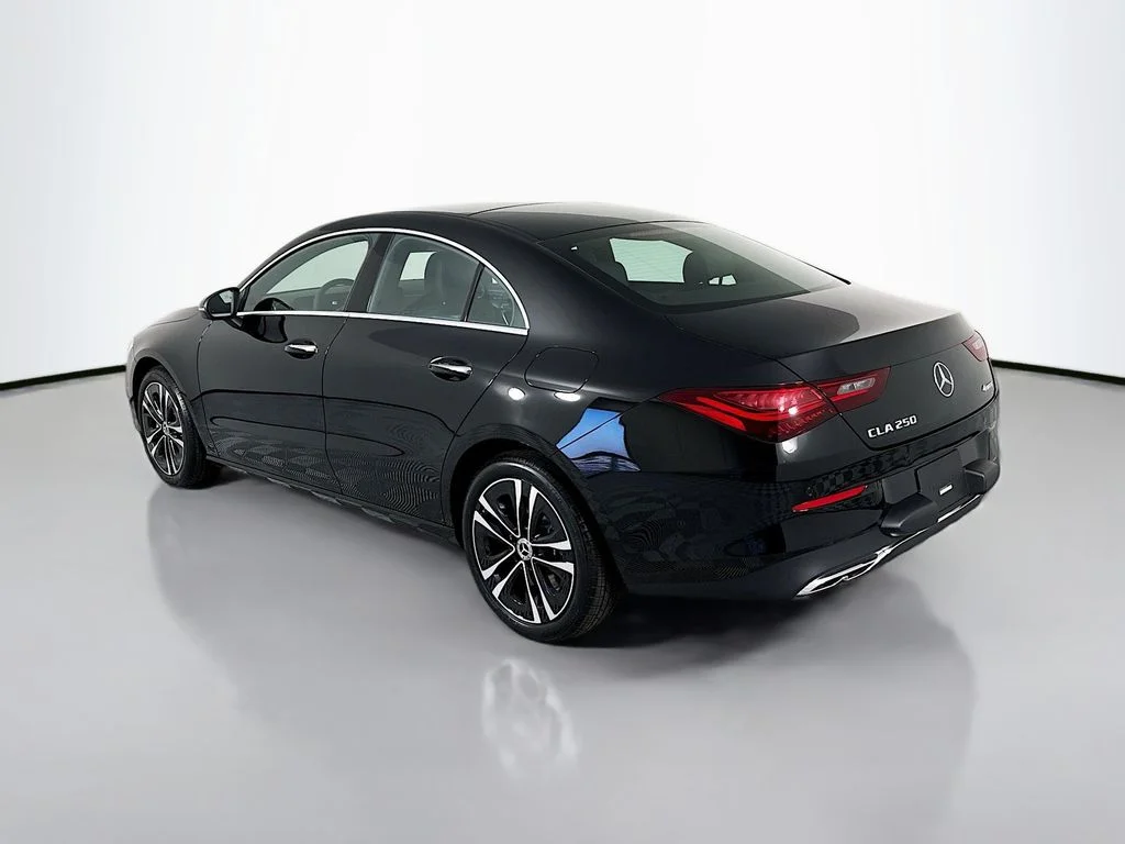 Used 2026  Mercedes-Benz CLA 250 image 3