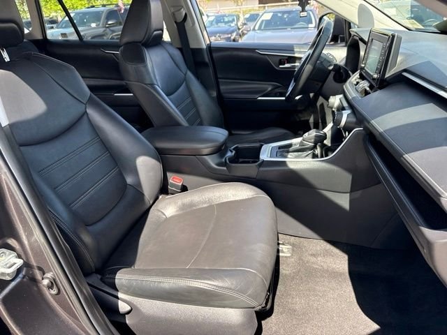 Used 2022 Gray Toyota XLE Premium image 21