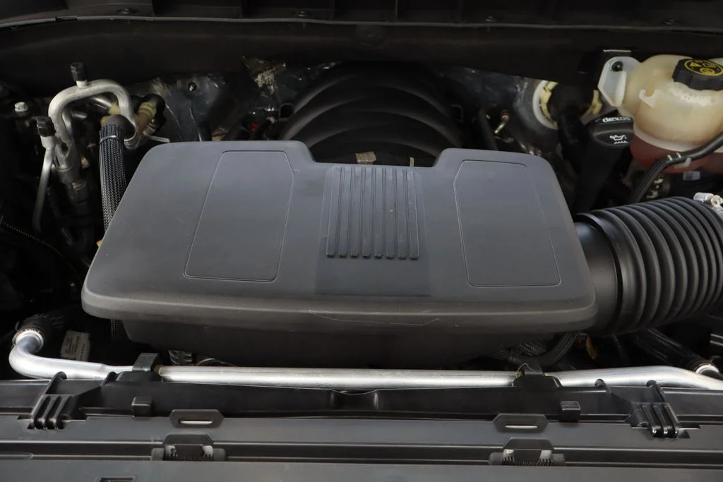 Used 2021 White GMC Denali image 38