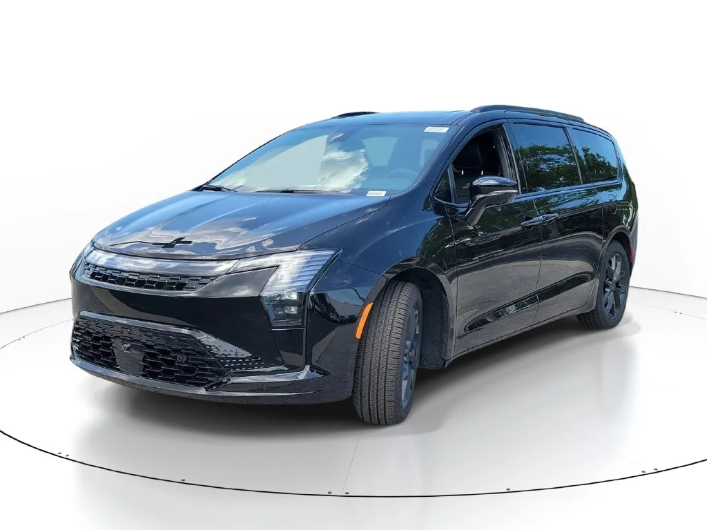 New 2027 Black Chrysler Limited image 2
