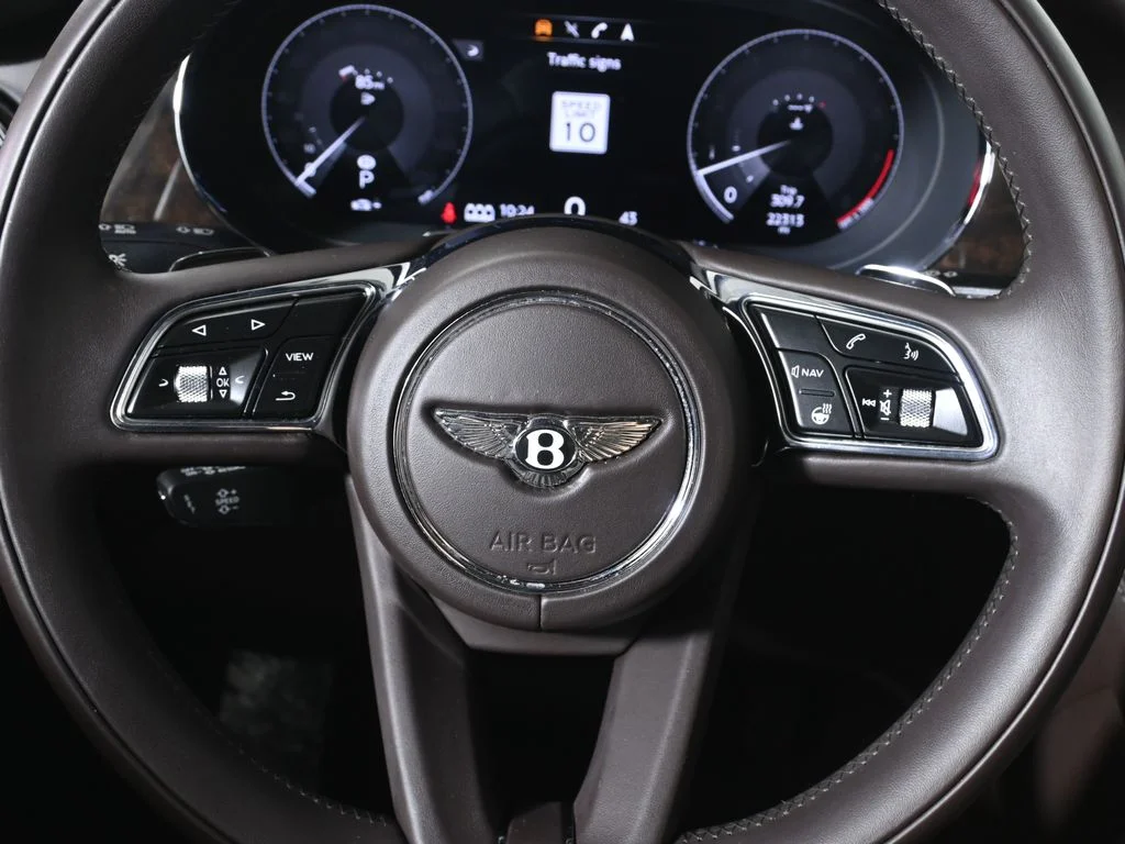 Used 2022 Blue Bentley S image 19
