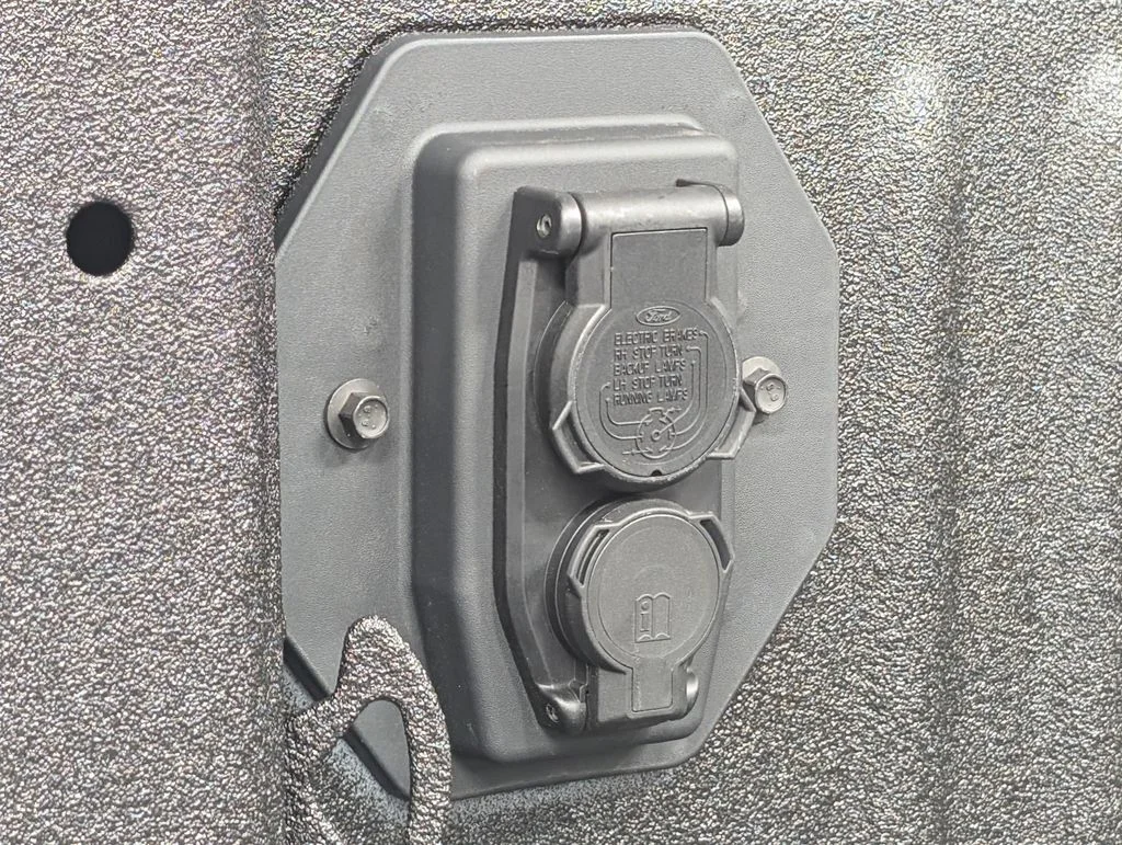 New 2026 Glacier Gray Metallic Tri-Coat Ford F-250® Lariat® image 27