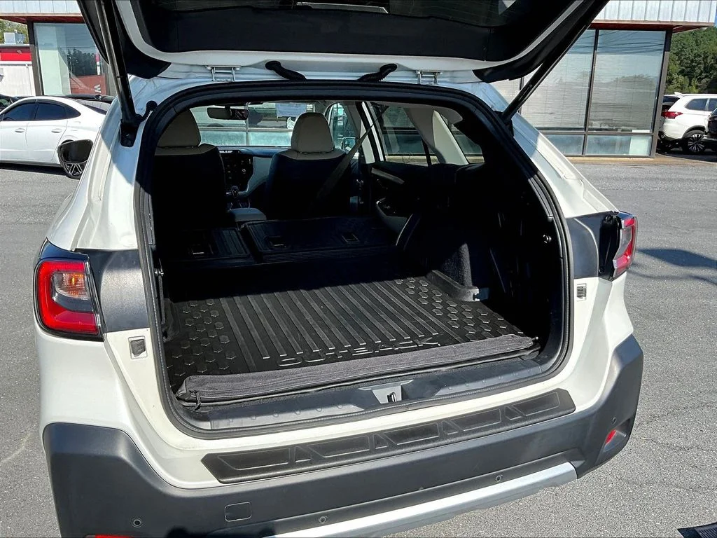 Used 2025 White Subaru Limited image 36