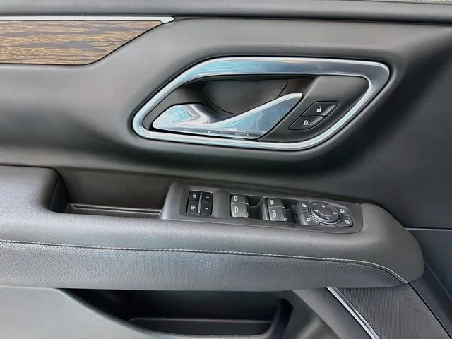 Used 2024 Gray Chevrolet Premier image 19
