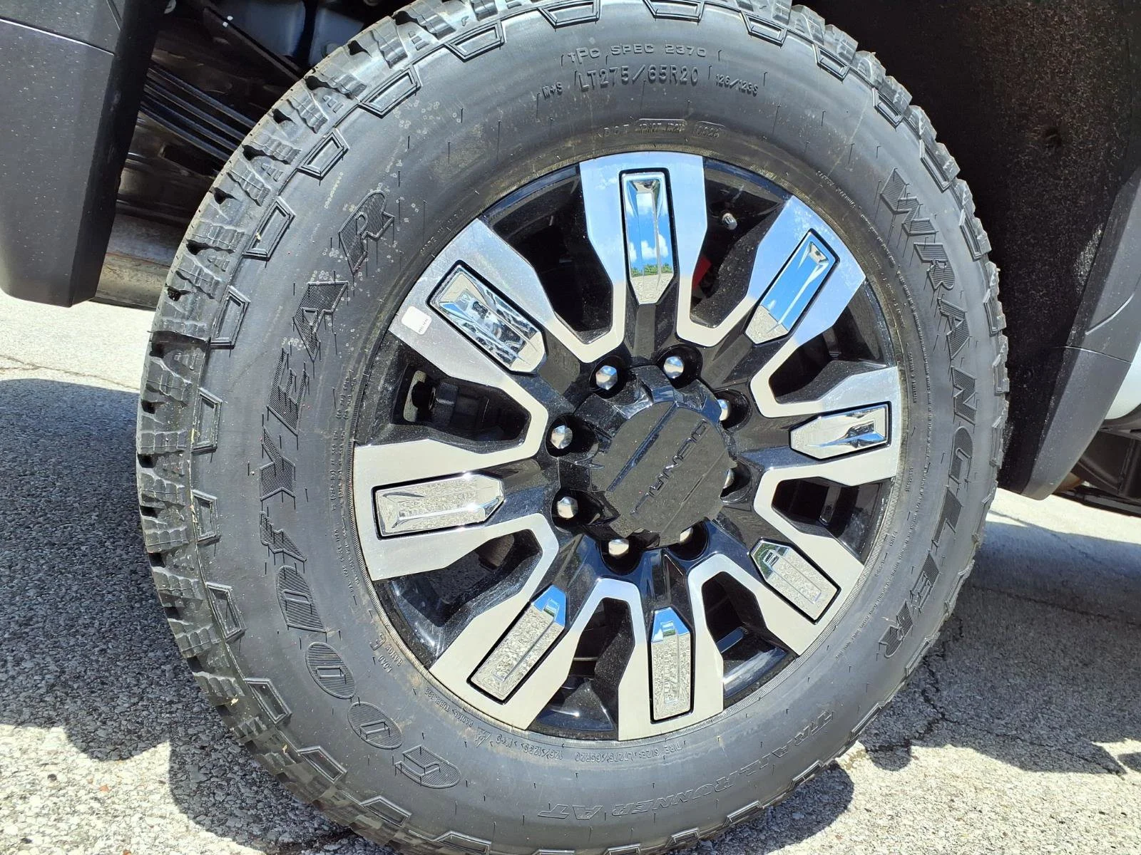 New 2026 Glacier White Tricoat GMC Denali image 27