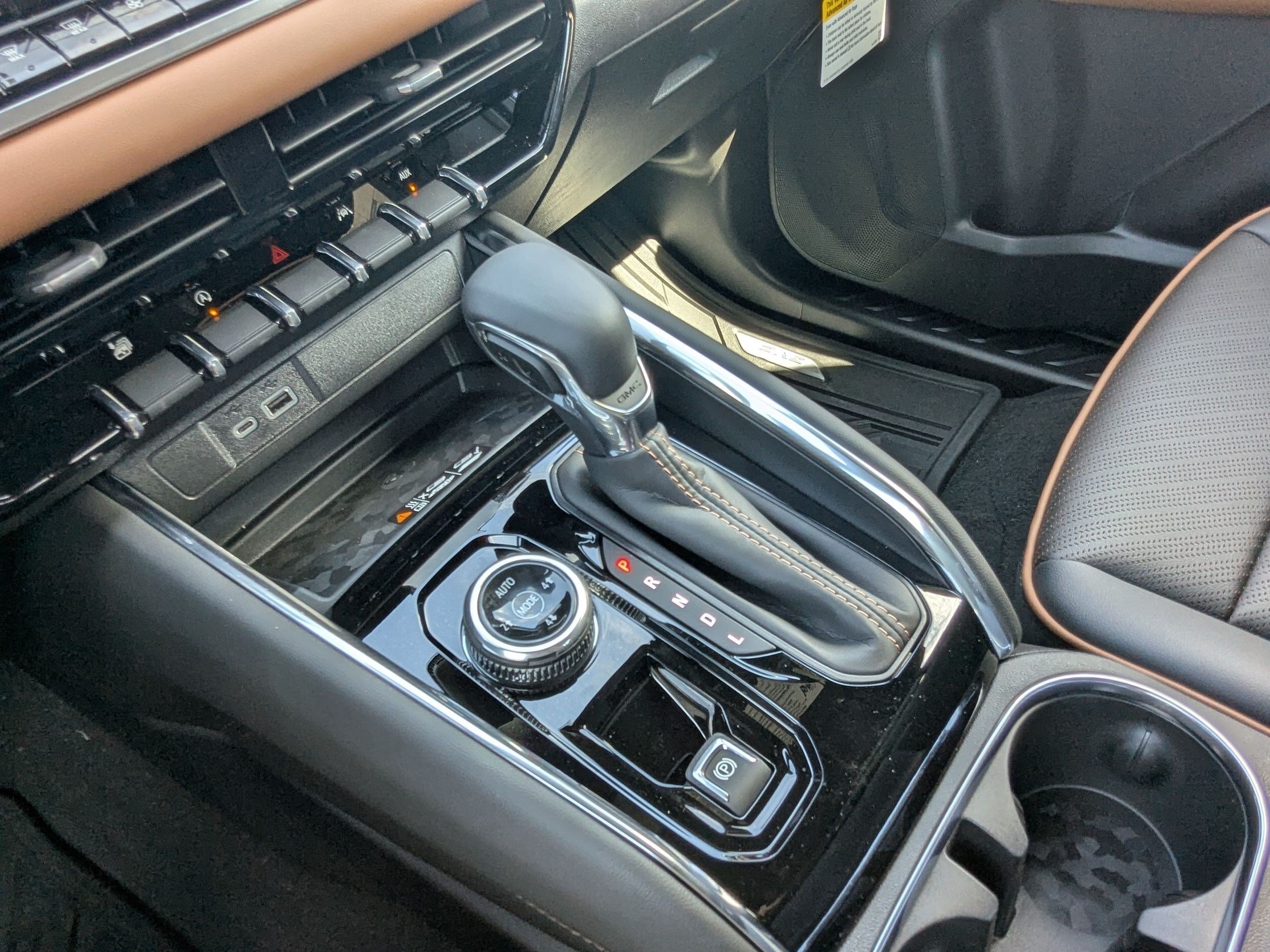 2026 GMC Canyon AT4 - Photo 20