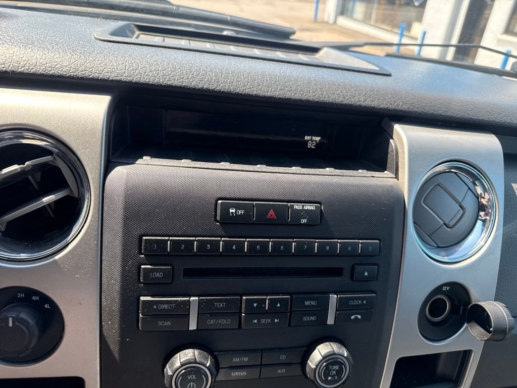 Used 2013 Blue Ford XLT image 30