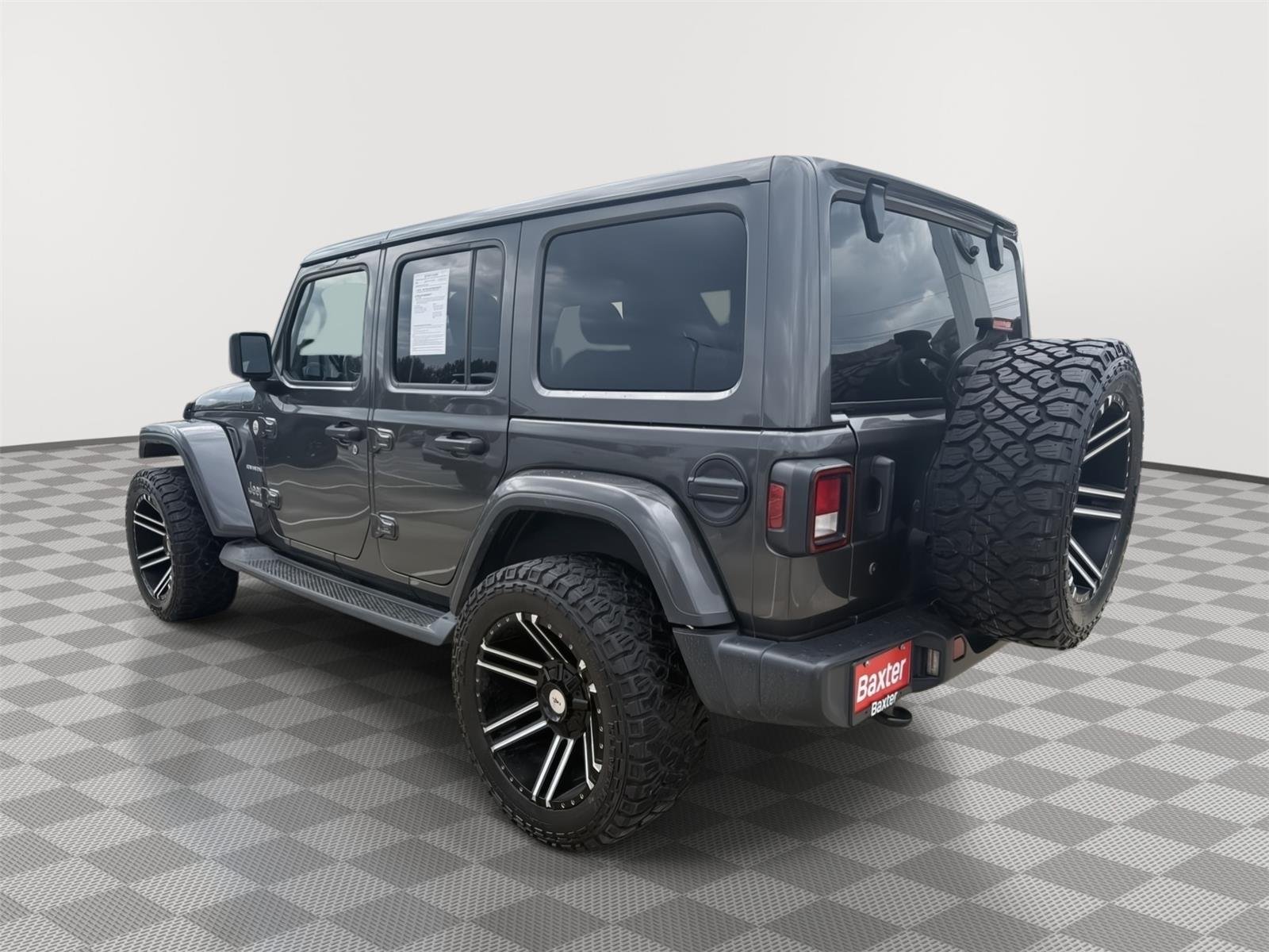 Used 2020 Granite Crystal Metallic Jeep Sahara image 3