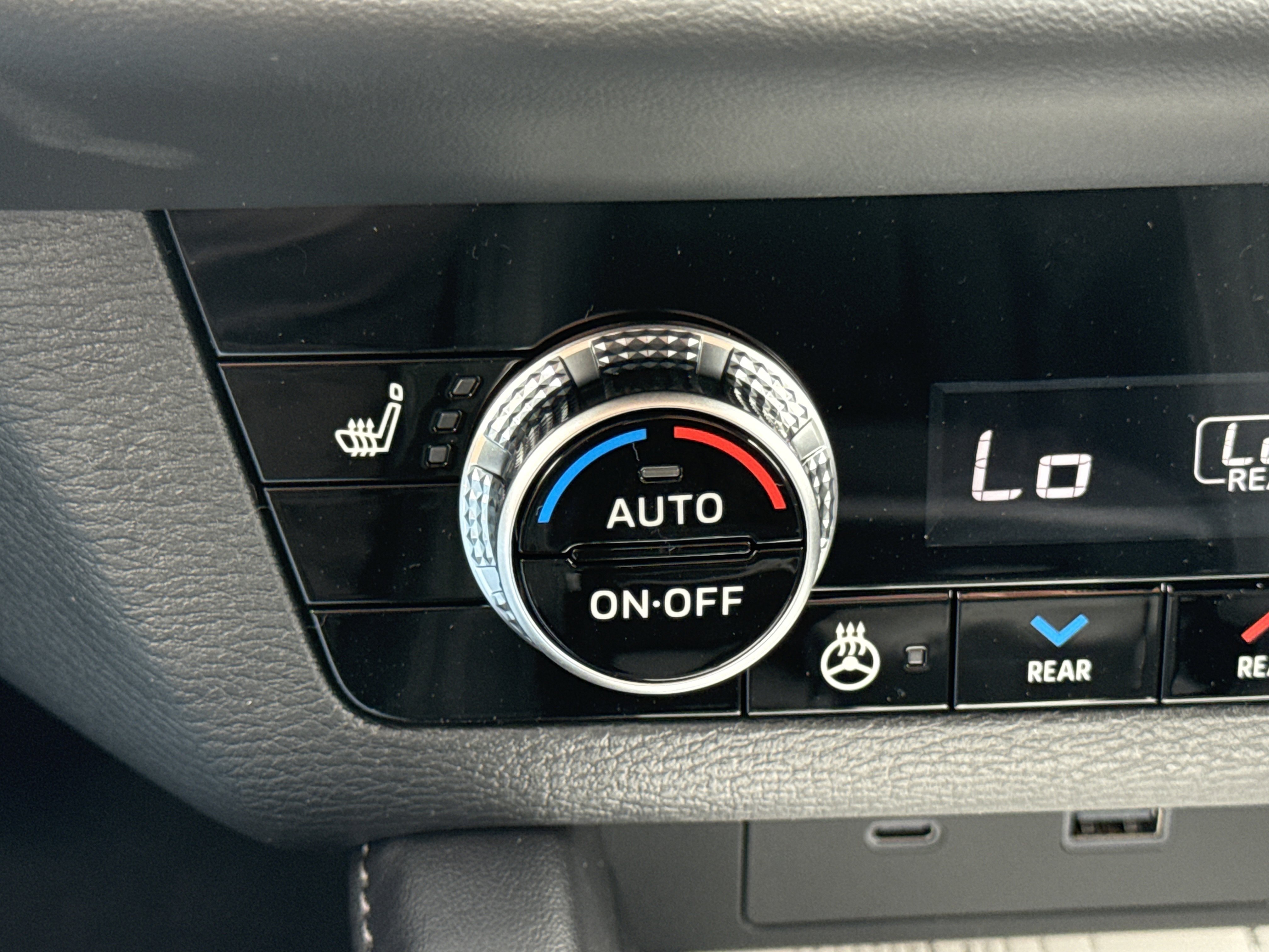 New 2026 Alpine Frost Nissan Platinum AWD image 17