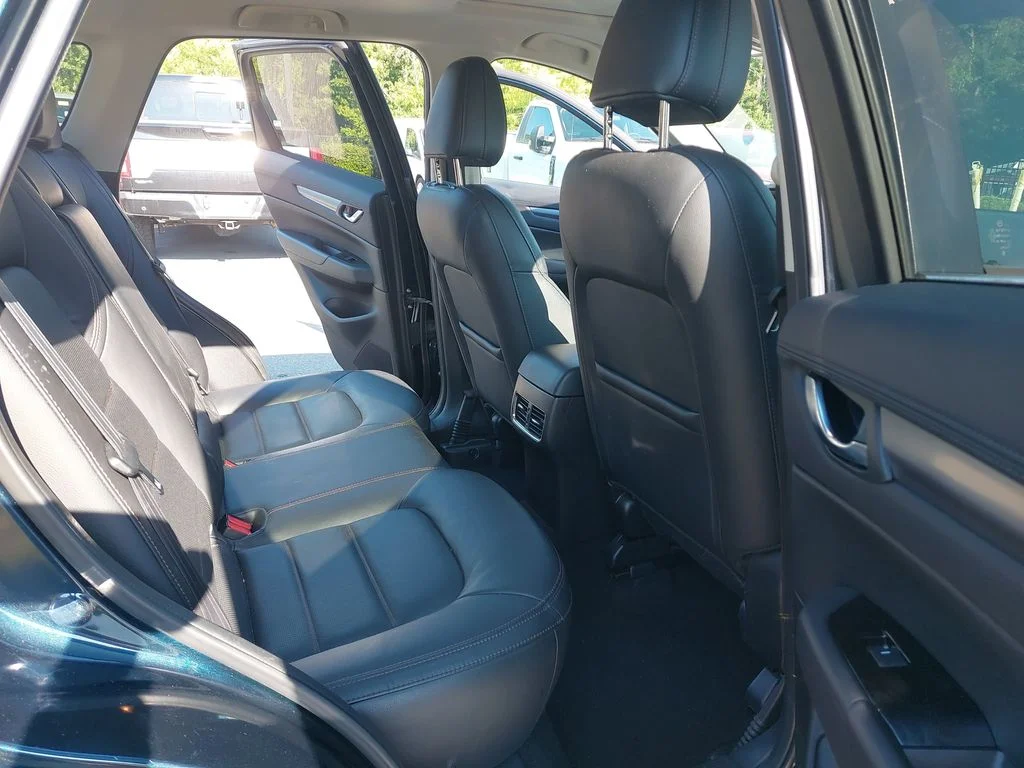 Used 2021 Blue Mazda Touring image 11