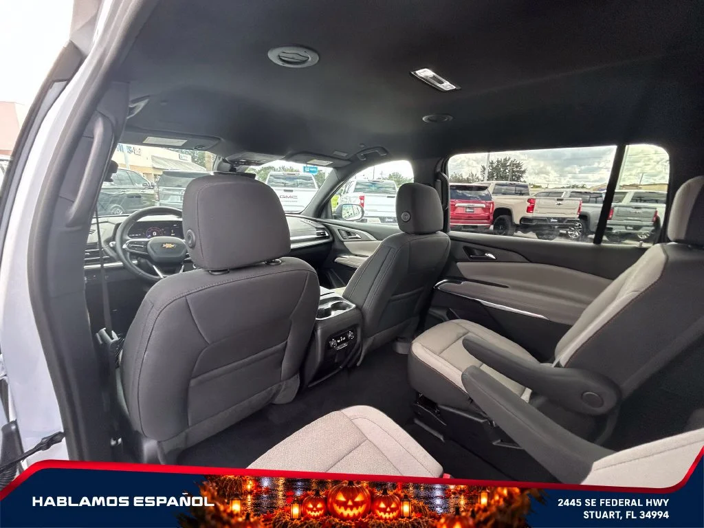 Used 2026 Summit White Chevrolet LT image 15