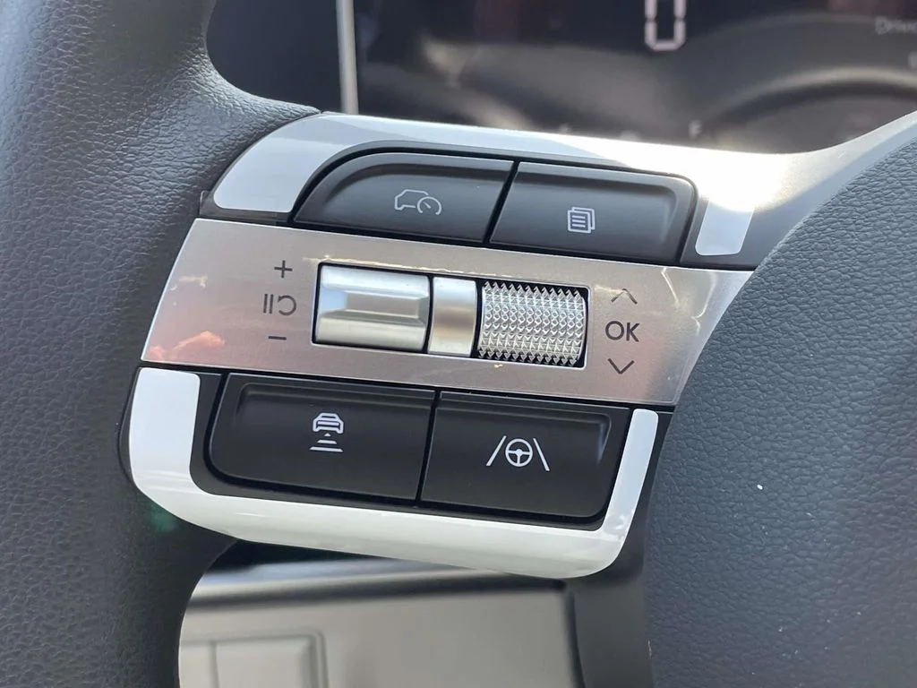 New 2026 White Hyundai SEL image 19
