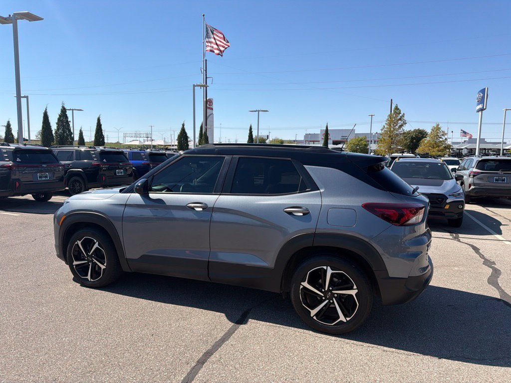 Used 2022 Gray Chevrolet RS image 6
