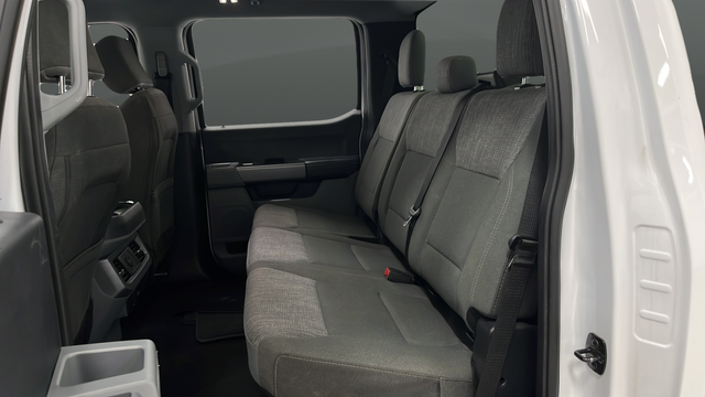 Used 2024 Oxford White Ford XLT image 21