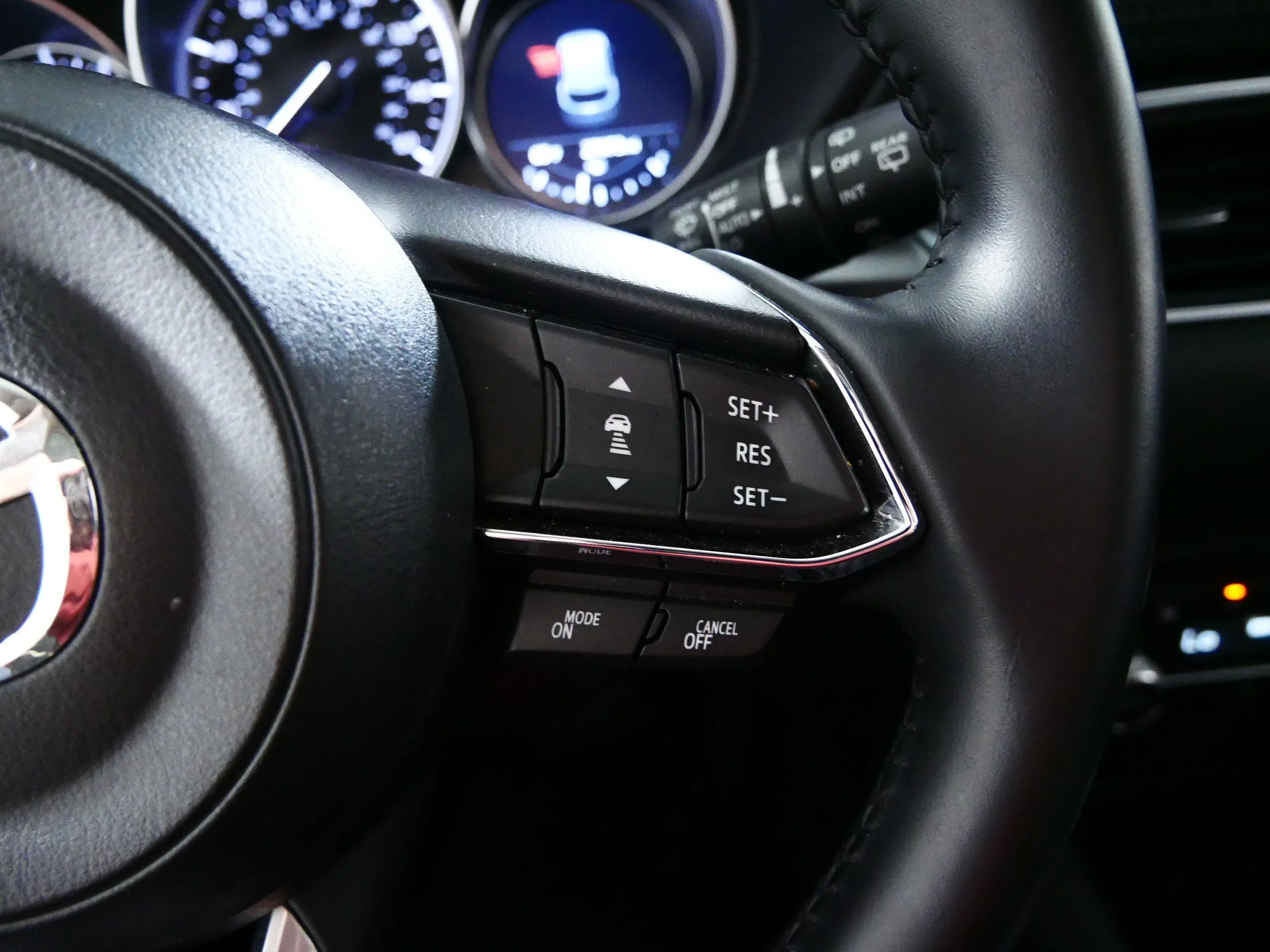 Used 2025 Jet Black Mica Mazda 2.5 S Preferred Package image 28