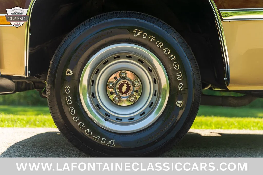 Used 1982 Brown Chevrolet  image 21