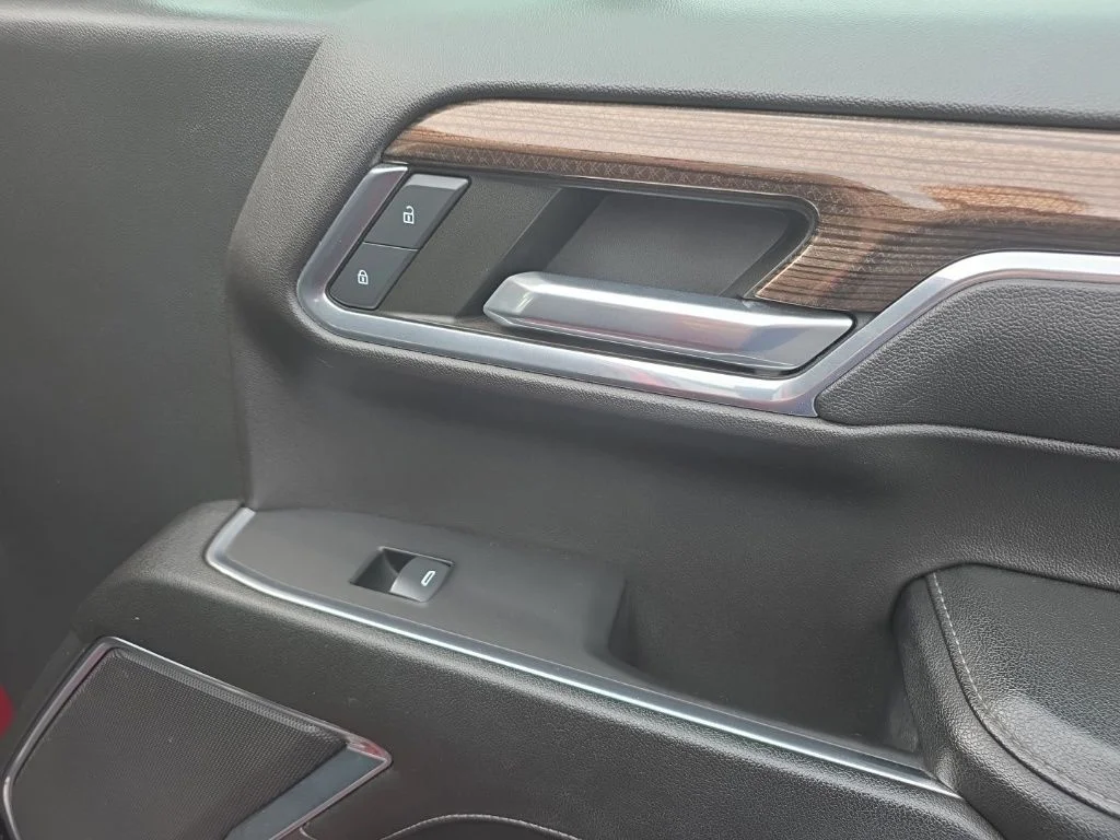 Used 2023 Red Chevrolet RST image 19