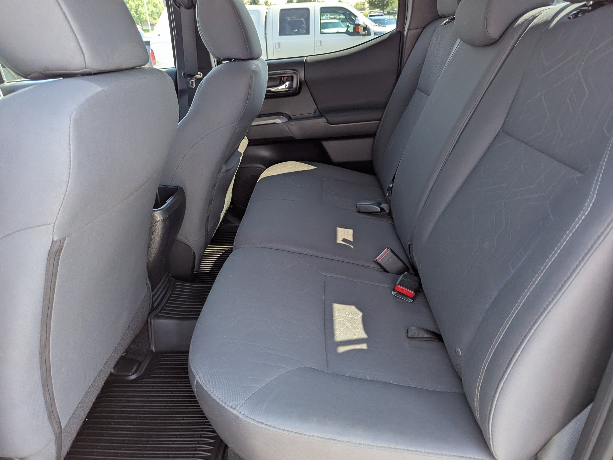 Used 2018  Toyota SR image 27