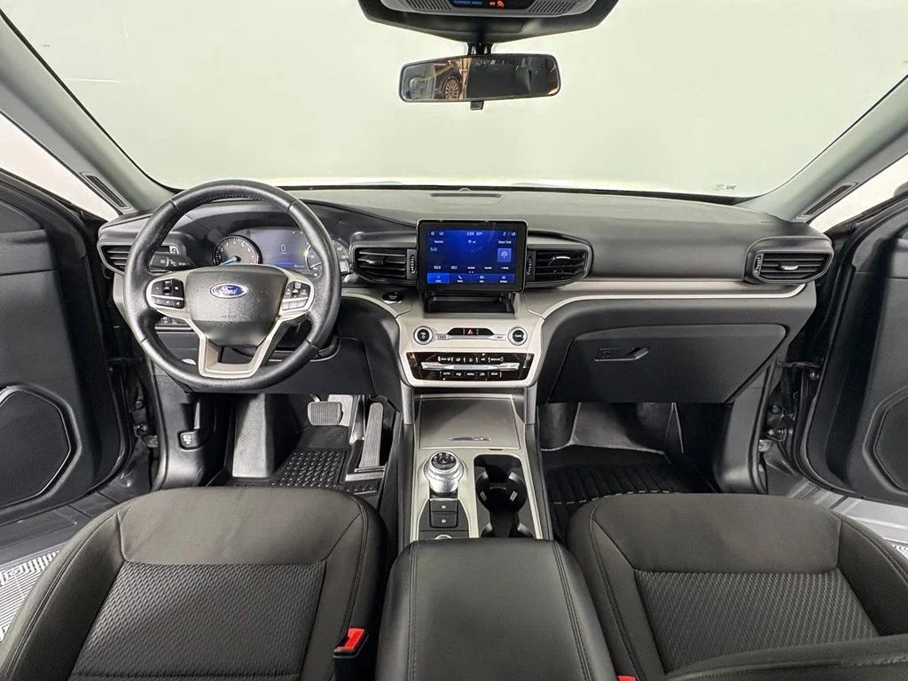 Used 2022 Gray Ford XLT image 4