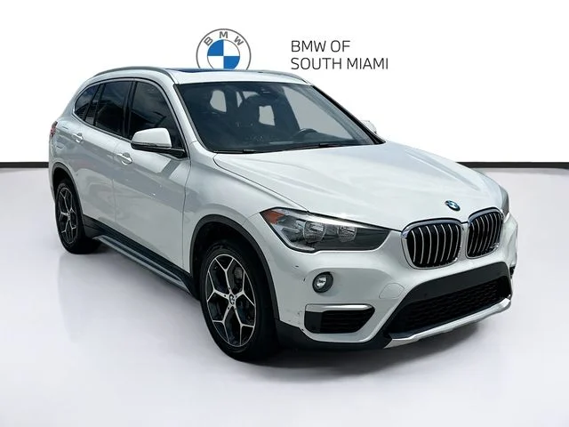 Used 2019 White BMW sDrive28i image 1