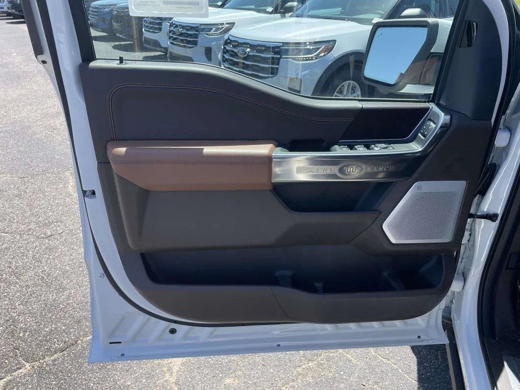 New 2026 Star White Metallic Tri-Coat Ford King Ranch image 15