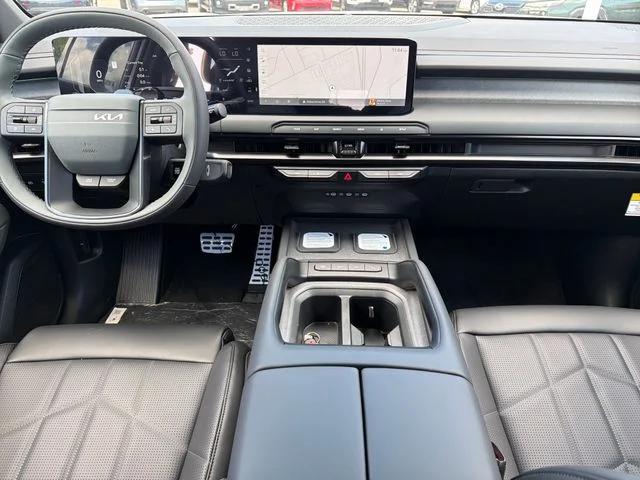 New 2027 Glacial White Pearl Kia X-LINE SX image 9