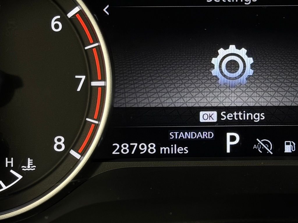 2025 Nissan Rogue SV - Photo 16