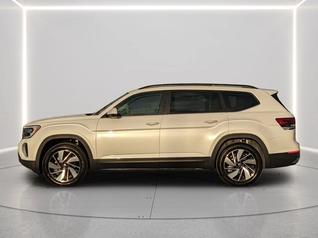 New 2026 White/off-white Volkswagen 2.0T SE w/Technology image 6
