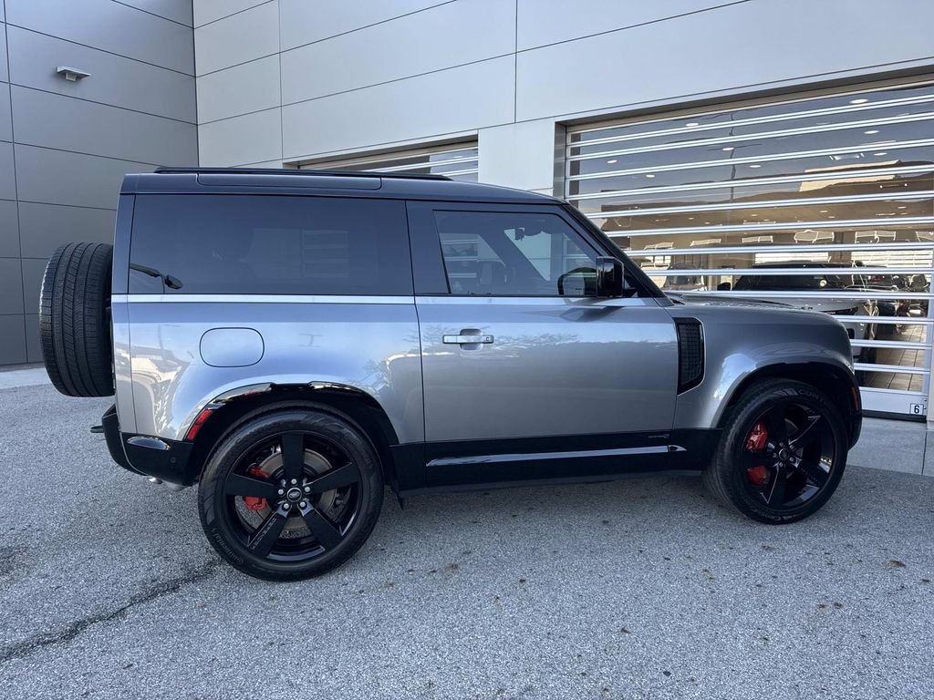 2023 Land Rover Defender X - Photo 6