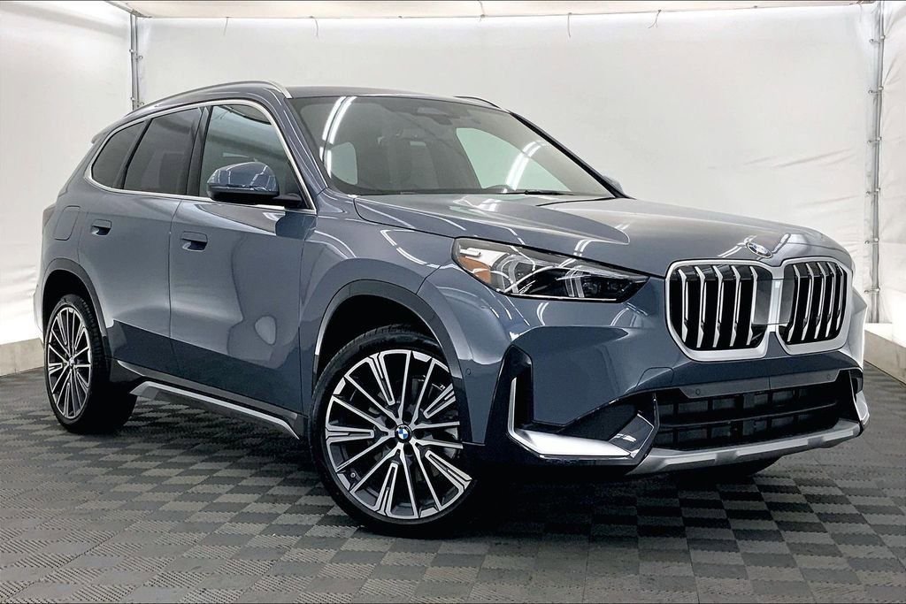 Used 2026 Storm Bay Metallic BMW xDrive28i image 22