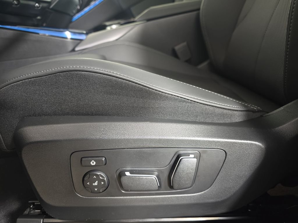 New 2026 Black Sapphire Metallic BMW 30 xDrive image 28