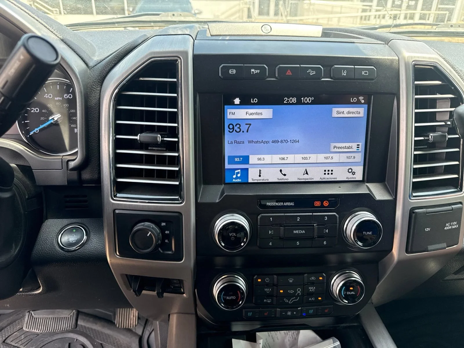 Used 2019 Black Ford Platinum image 27