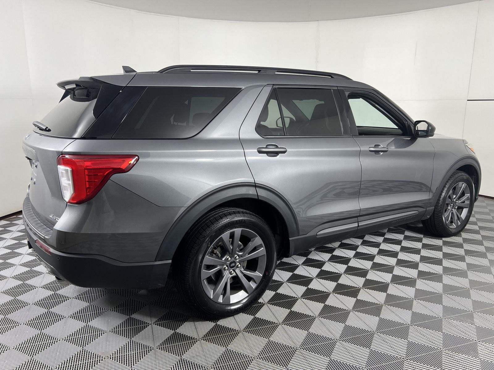 Used 2022 Carbonized Gray Ford XLT image 11