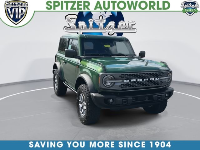Used 2025 Green Ford Badlands image 3