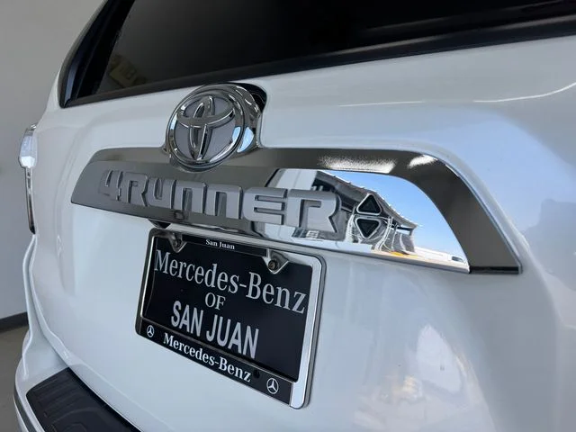 Used 2017 Blizzard Pearl Toyota Limited image 36