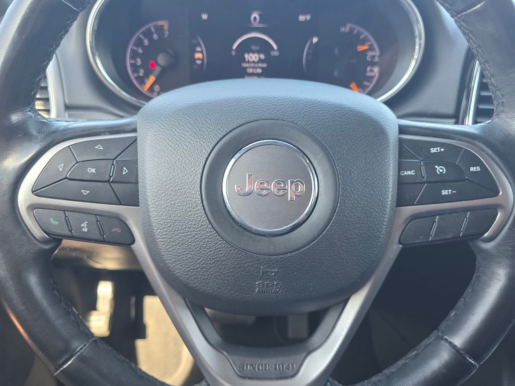 Certified Used 2020 Black Jeep Altitude image 32