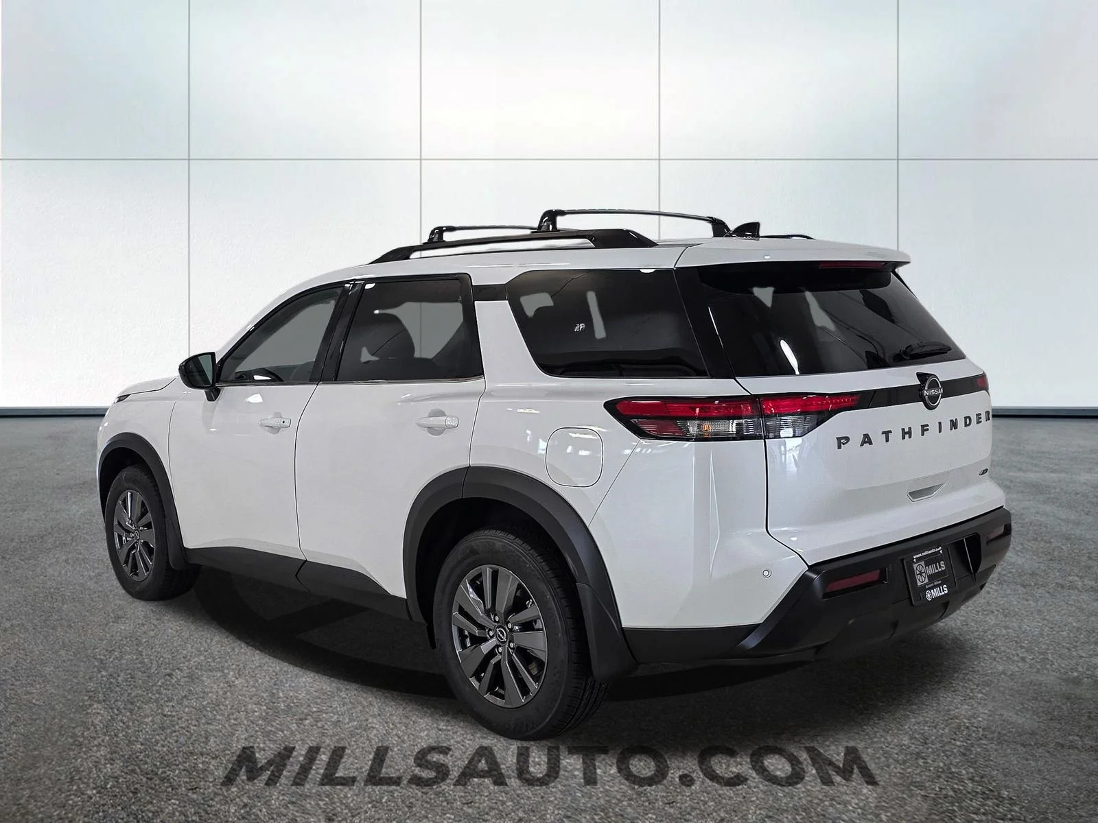 New 2026 Everest White Pearl TriCoat Nissan SV image 4