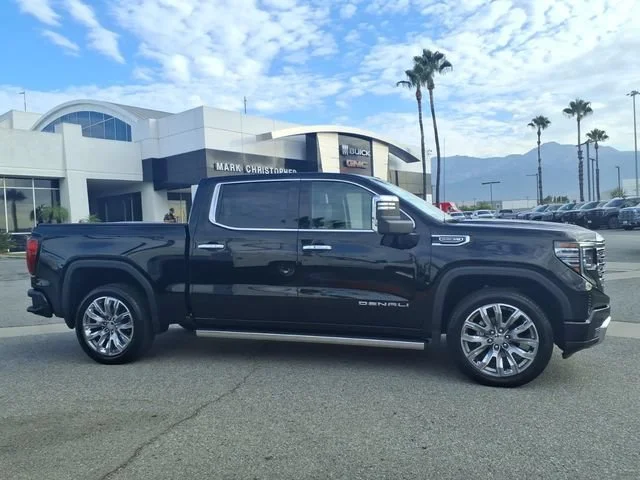 Used 2025 Onyx Black GMC Denali image 3