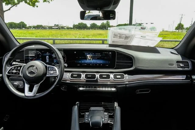 Used 2022 Black Mercedes-Benz GLE 350 image 17