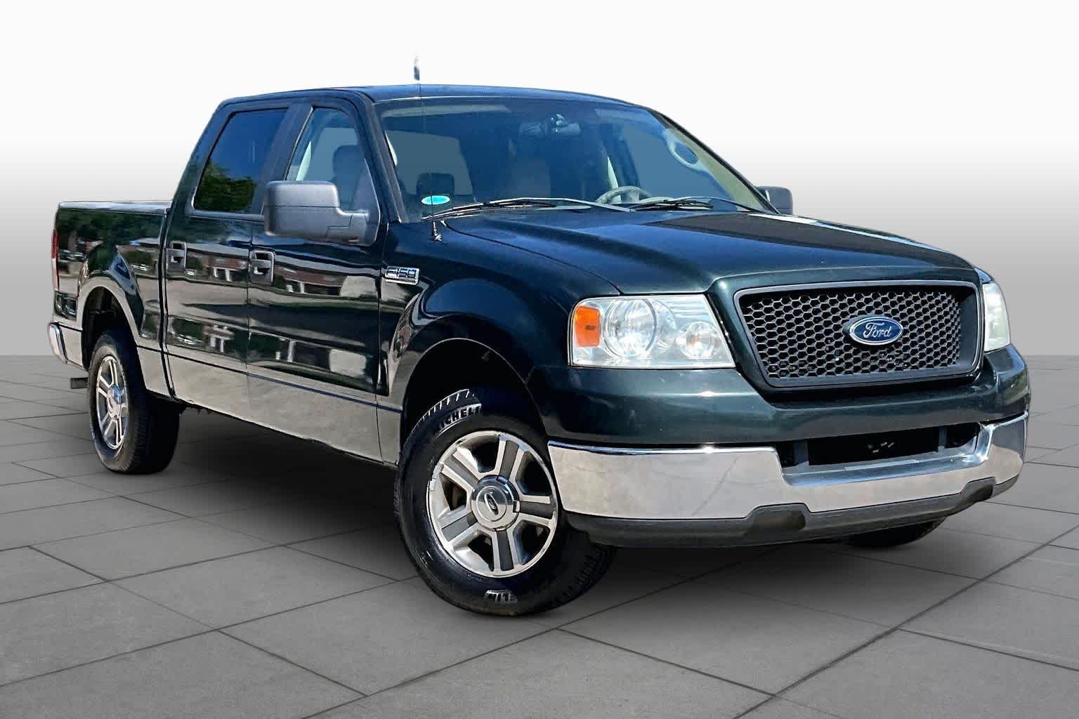 Used 2005 Dark Shadow Grey Metallic Ford XLT image 2