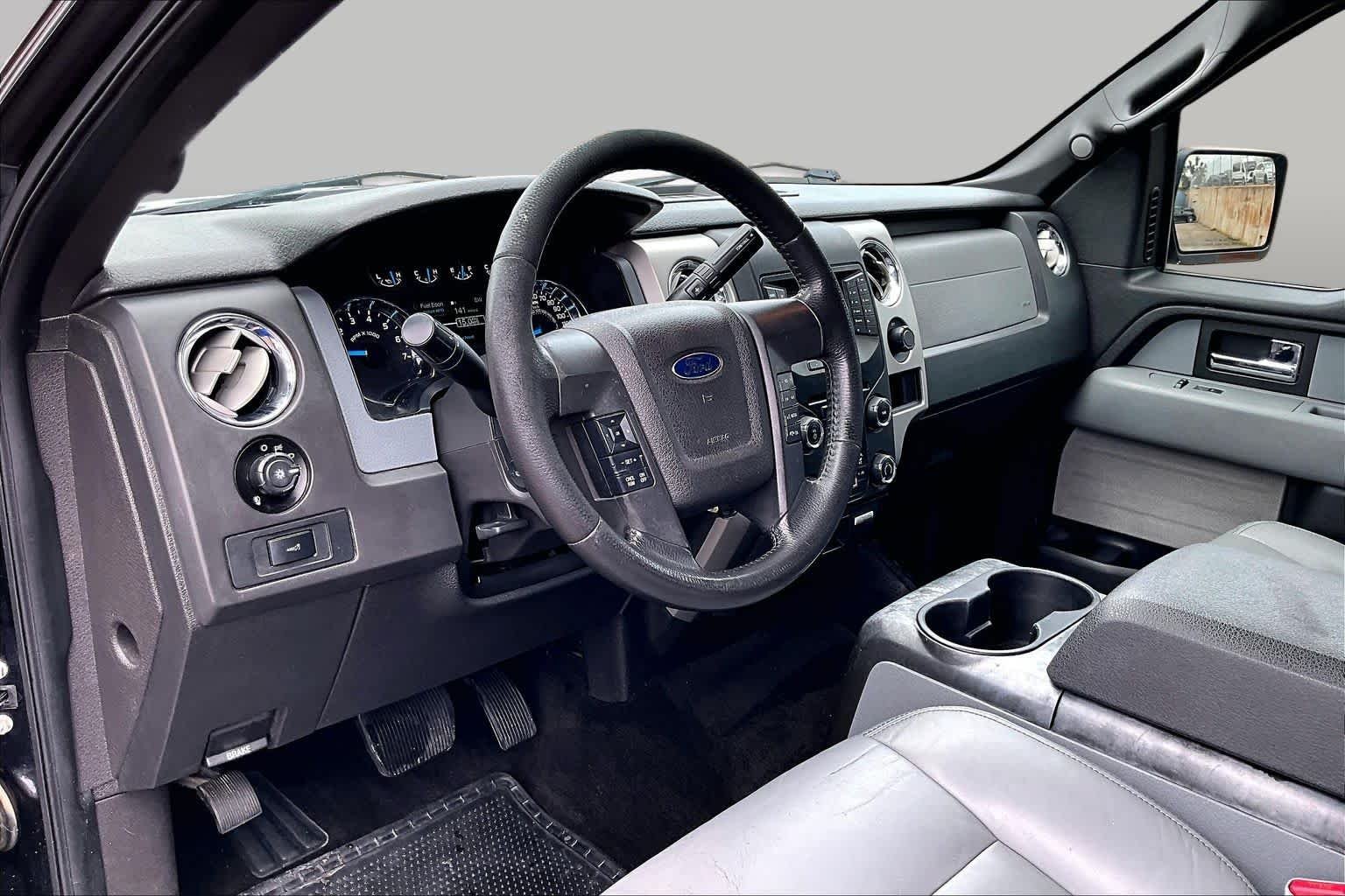 Used 2014 Tuxedo Black Metallic Ford XLT image 17
