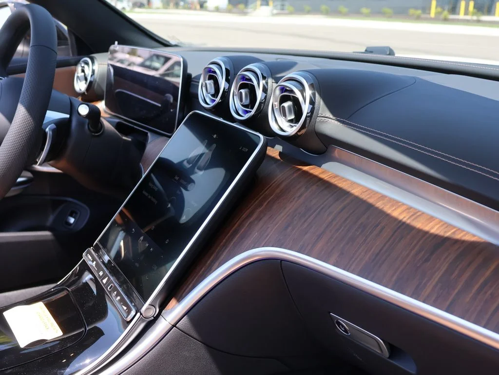 New 2027 White Mercedes-Benz CLE 450 image 9