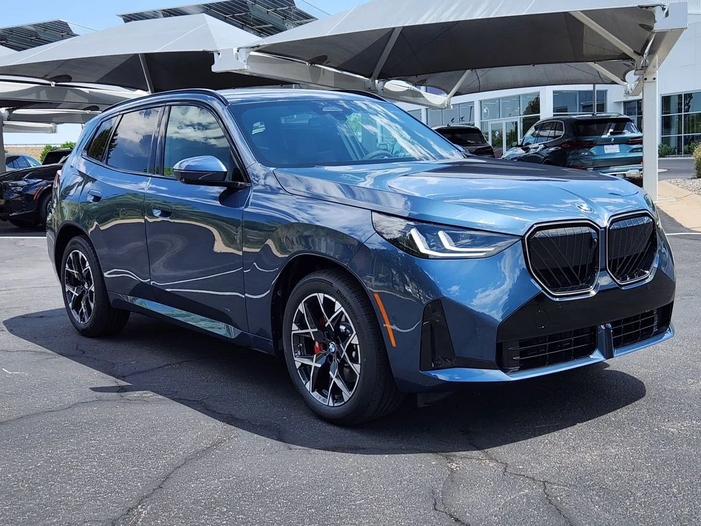 New 2026 Arctic Race Blue metallic BMW 30 xDrive image 5