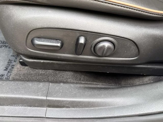 Used 2024 Gray Buick Avenir image 26