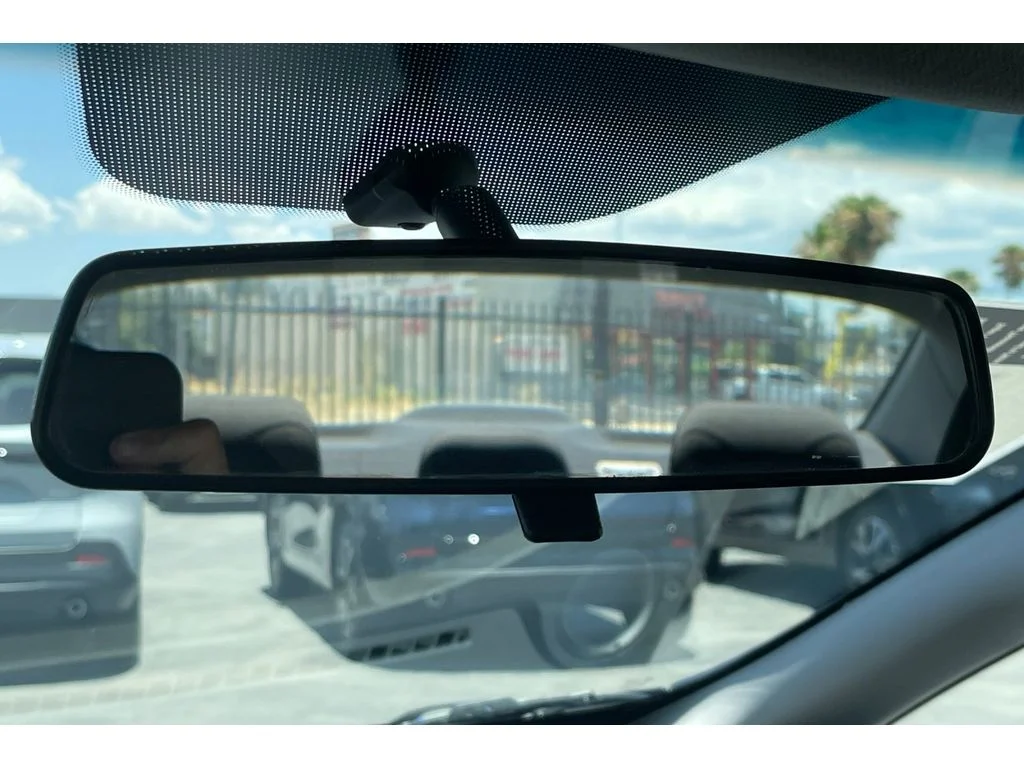 Used 2017 Deep Sea Blue Kia LX image 23