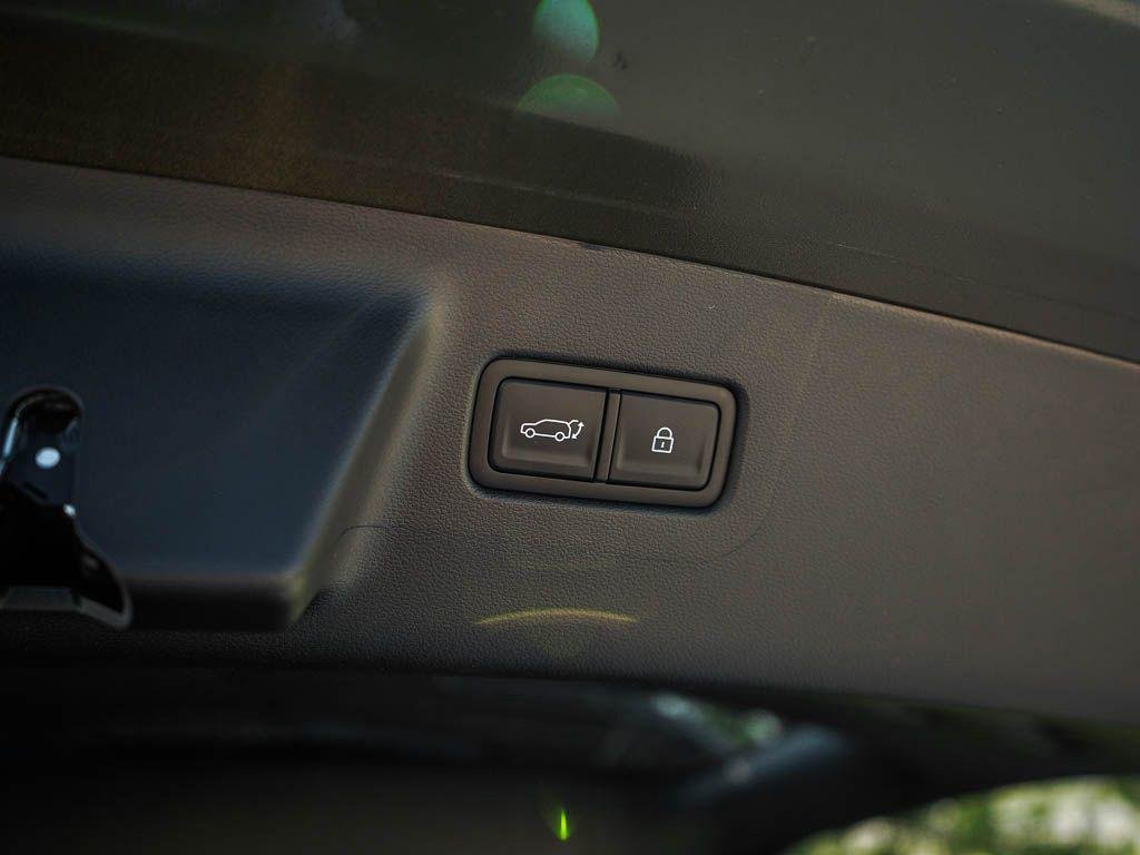 New 2026 Rockwood Green Hyundai Limited 6P AWD image 35