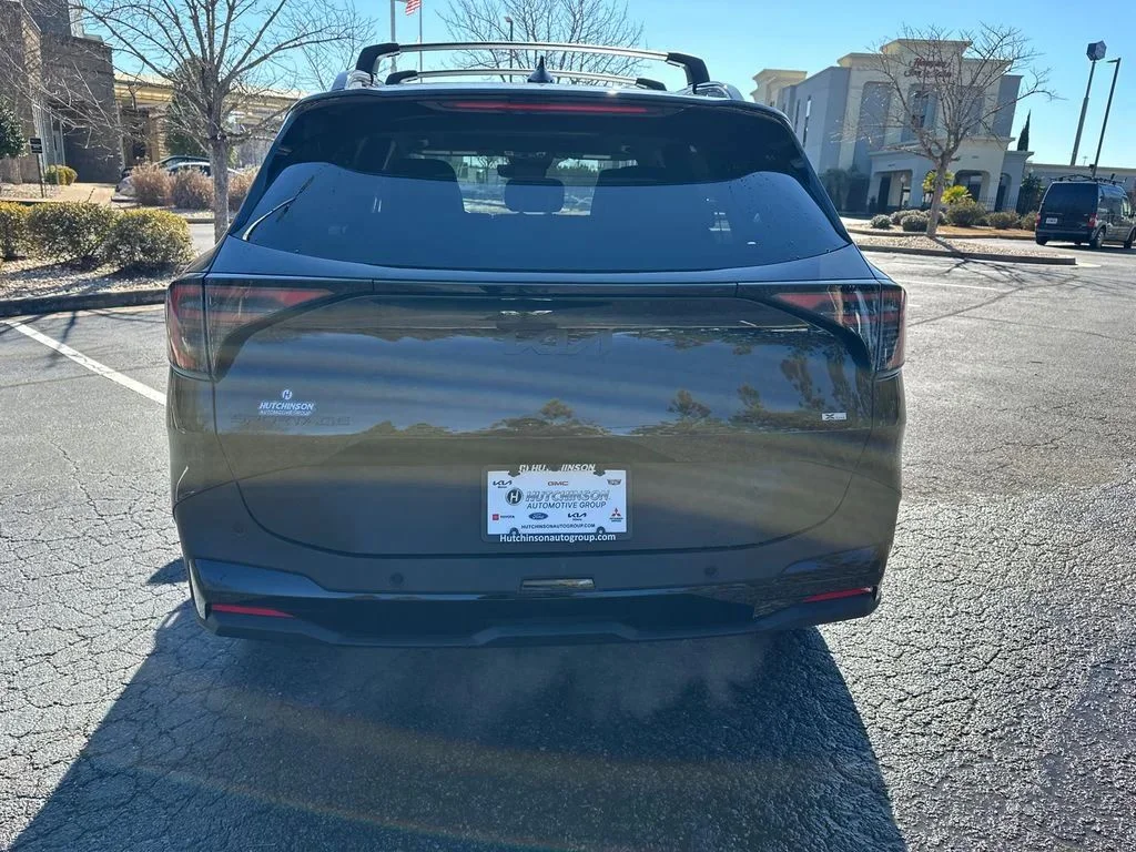 New 2026 Black Kia X-Line image 6
