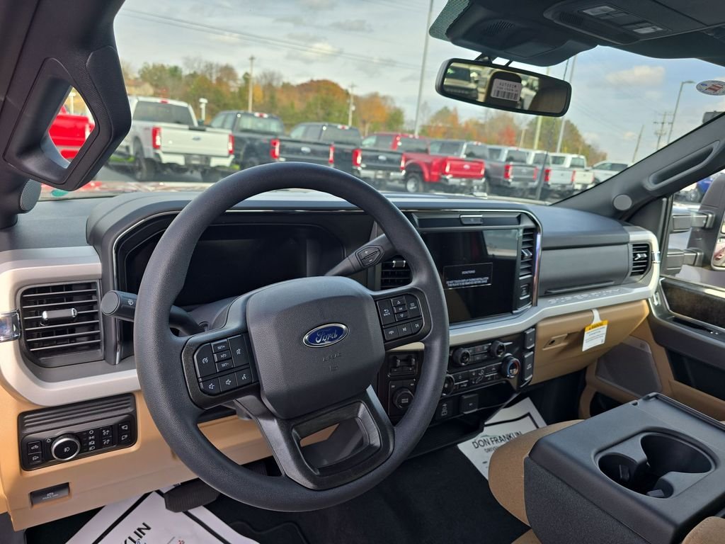 2026 Ford F-250 Super Duty XLT - Photo 14