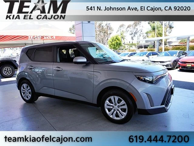 2023 Kia Soul LX - Photo 9